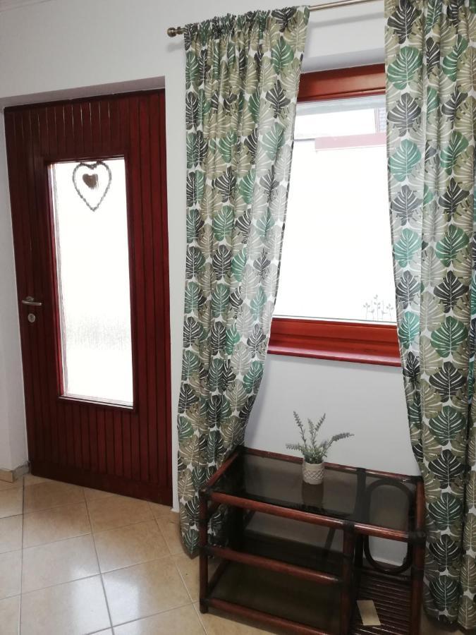 Napvirag Vendeghaz Villa เคสเท ภายนอก รูปภาพ