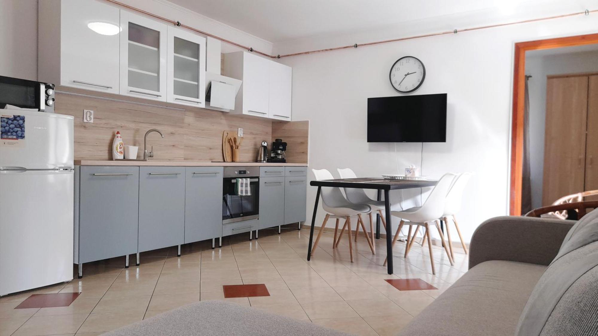 Napvirag Vendeghaz Villa เคสเท ภายนอก รูปภาพ
